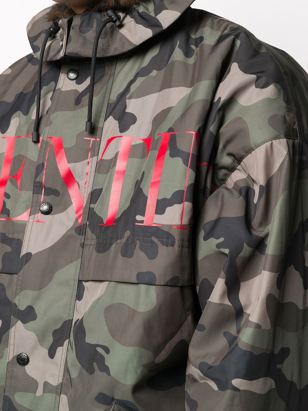 logo print camouflage jacket - 5