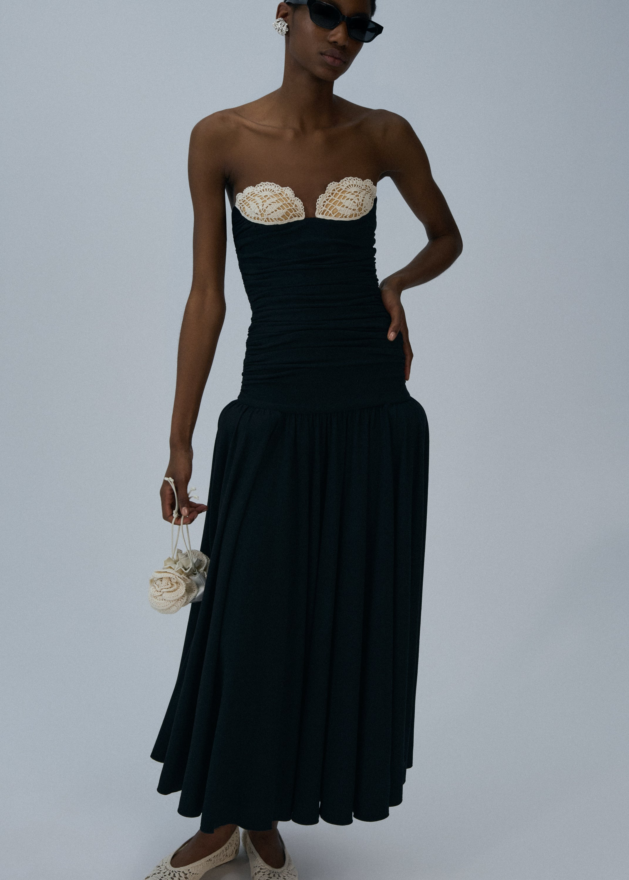 Lace-detail drop-waist maxi dress in black - 3