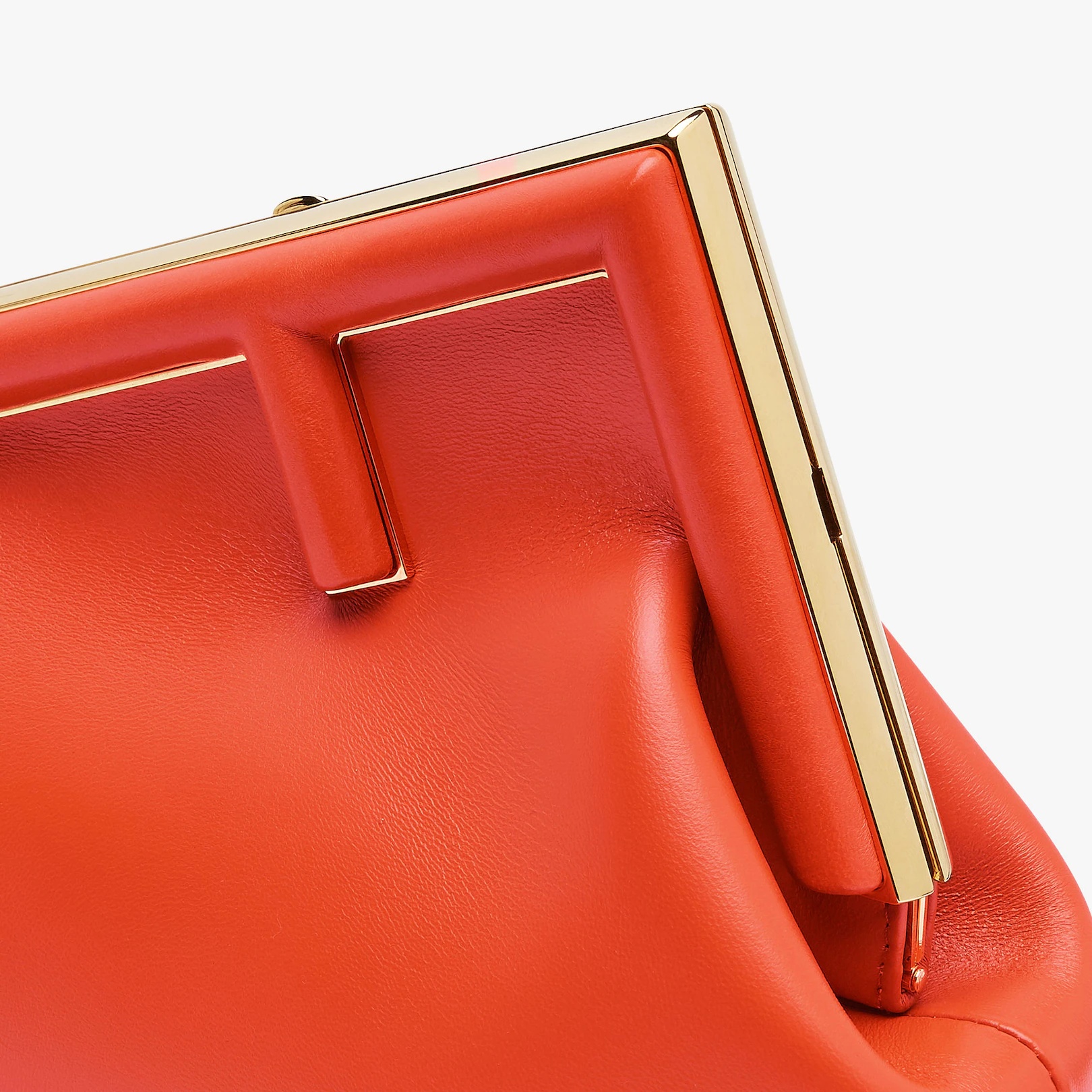 Red leather bag - 5