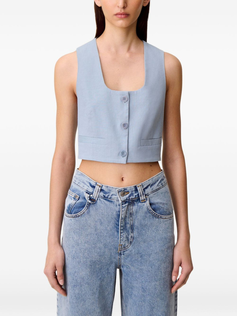 buttoned vest 4