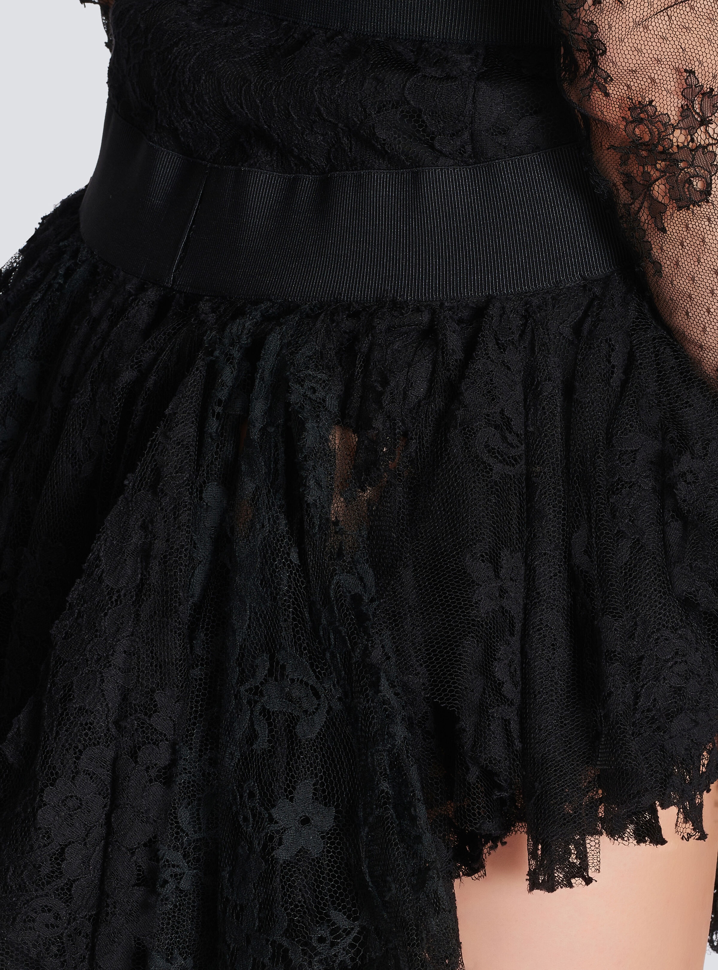 Short lace skirt with ruffles - 8