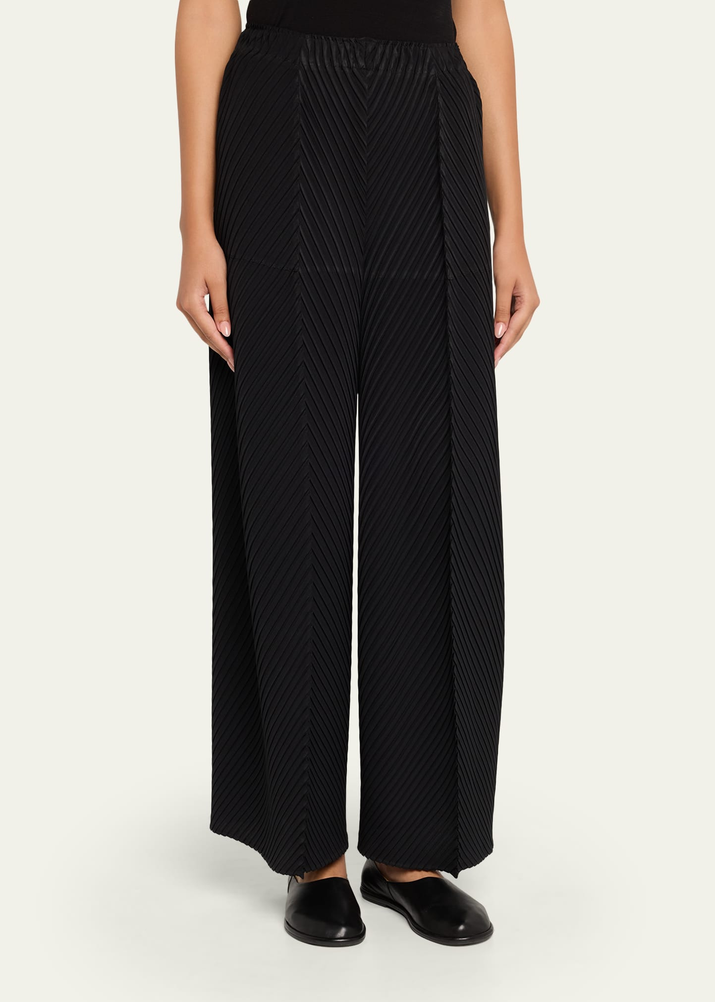 Soft Fold Pleats Straight-Leg Trousers - 4