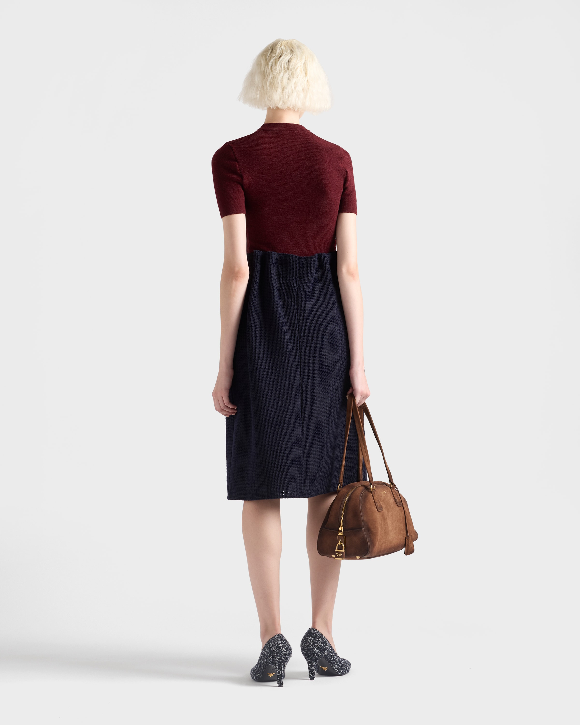 Short-sleeved wool sweater with pendants - 5