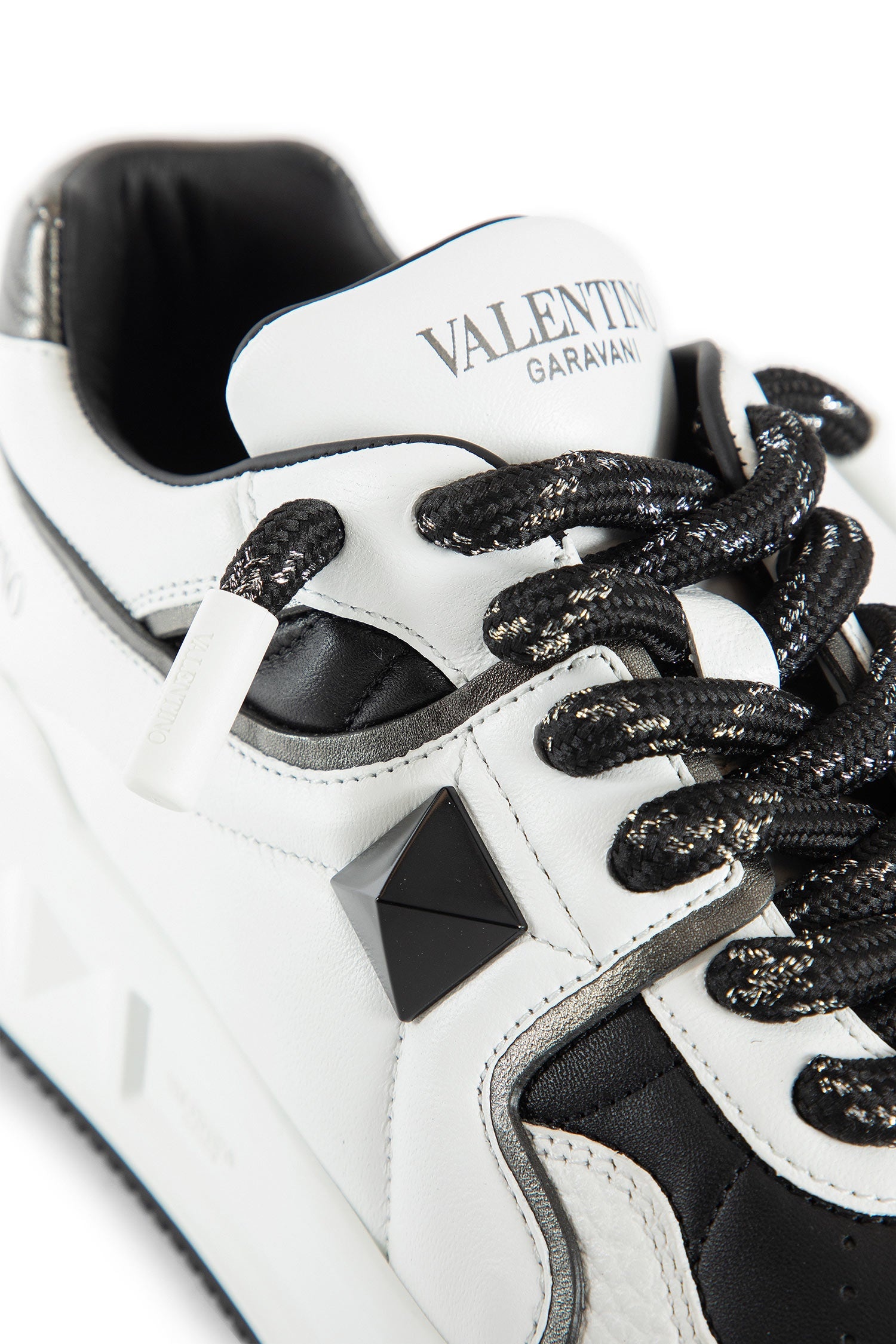 One-Stud-Low-Top-Sneakers-In-Nappa - 6