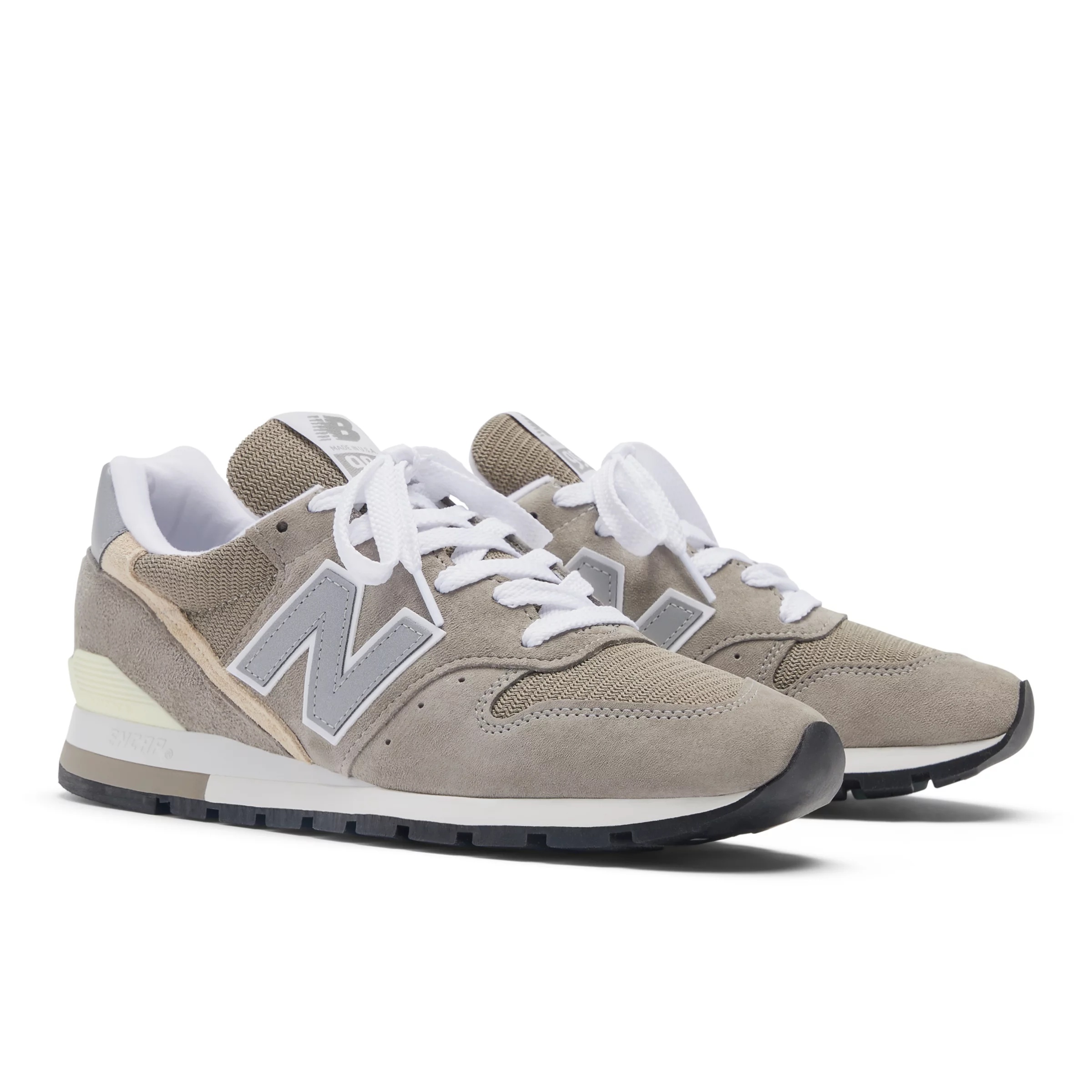 New Balance ☆ made in USA M996CRC ベージュ New Balance Made in USA 996 Core | REVERSIBLE