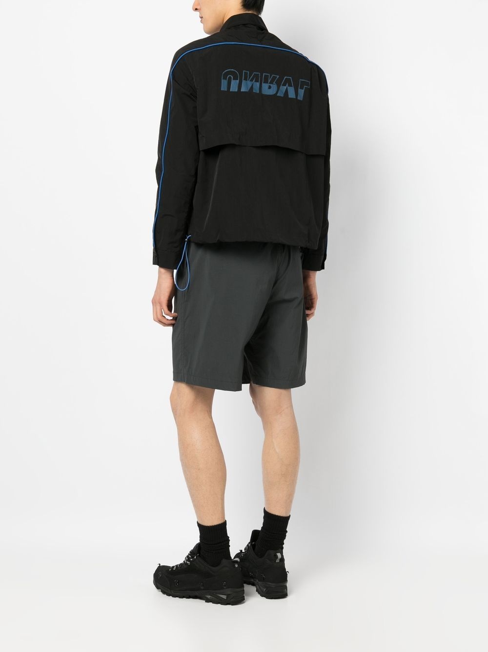 rear-logo print shirt jacket - 2