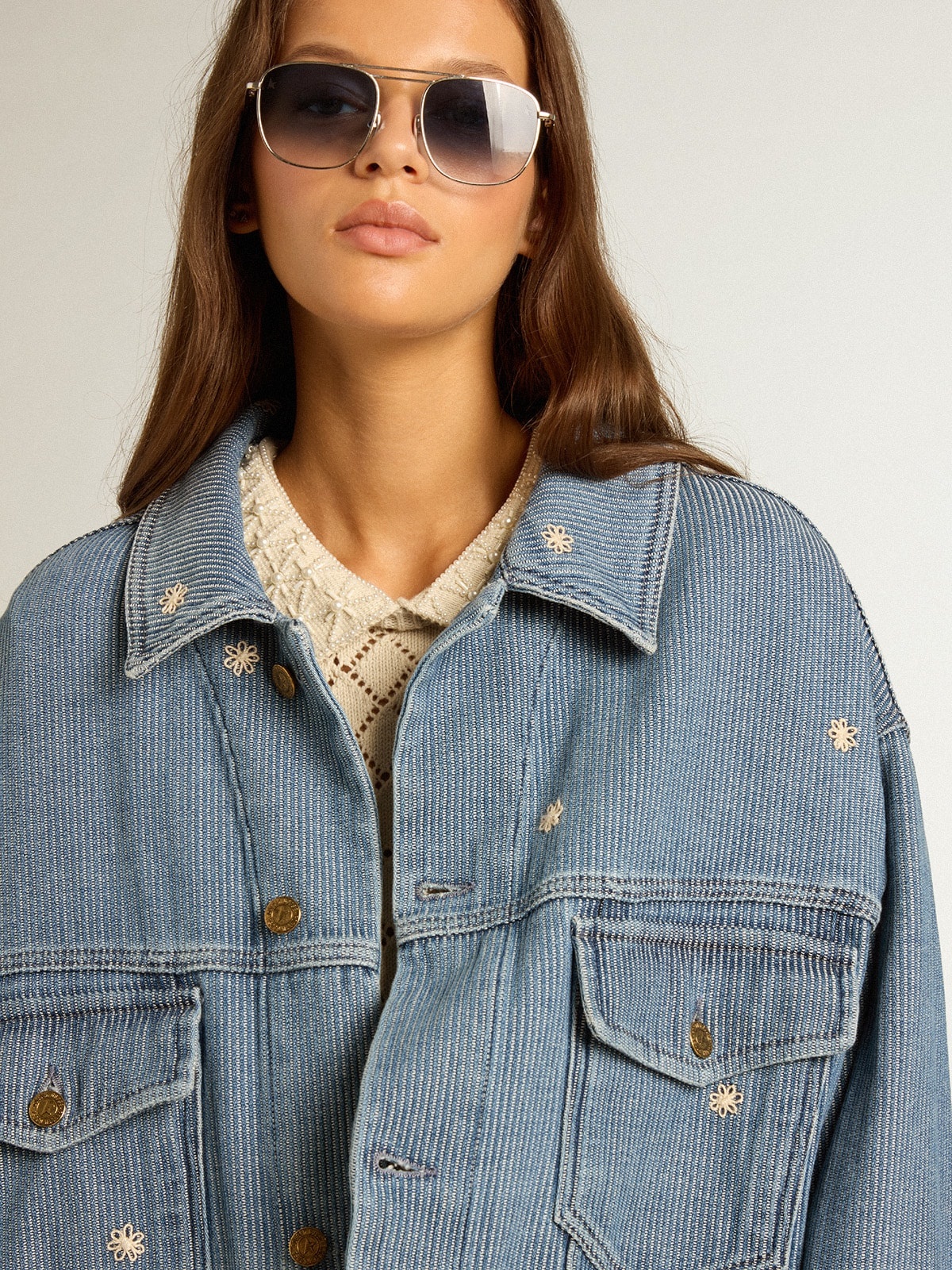 Women's denim jacket with floral embroidery - 2