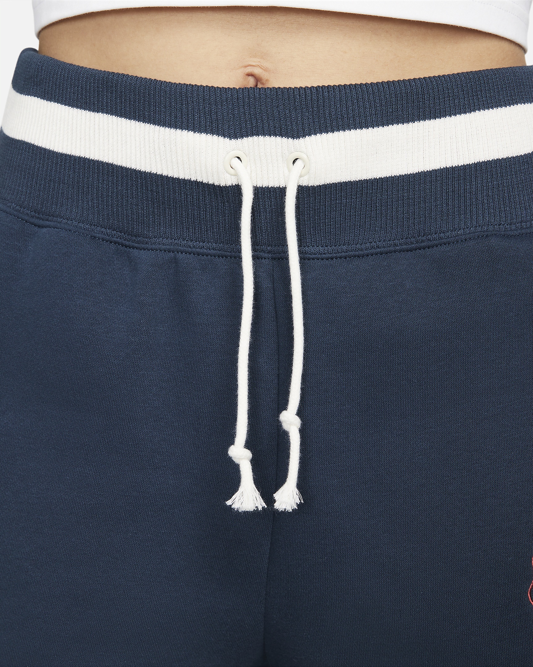 Nike Sportswear Phoenix Fleece Heritage Women's High-Waisted Shorts - 3