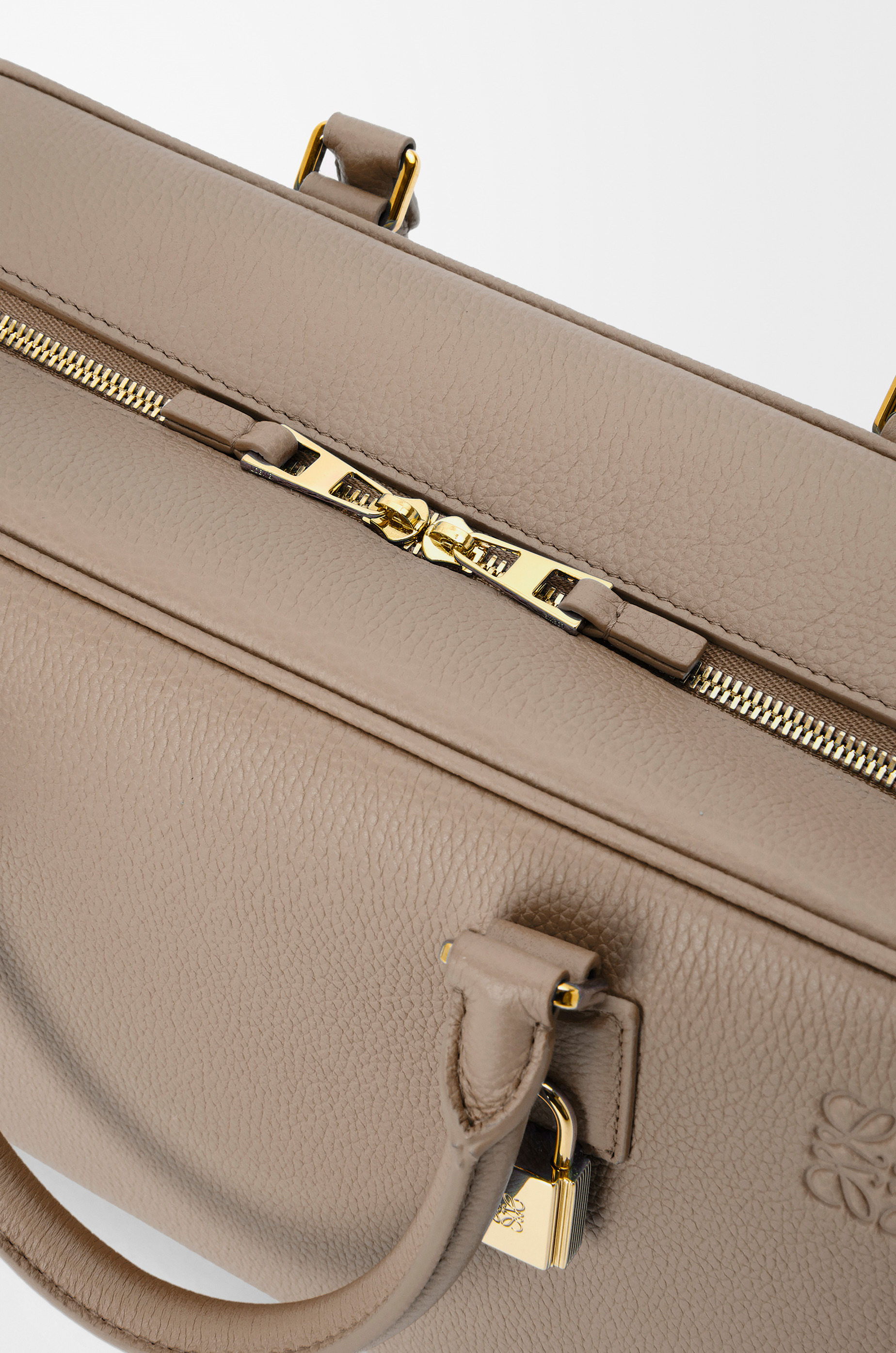 Amazona 28 bag in soft grained calfskin - 9