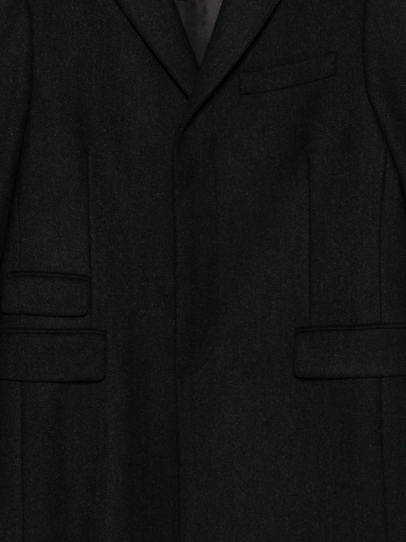 pocket buttoned coat 3