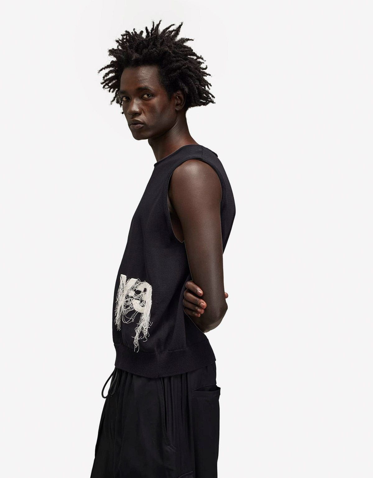 Y-3 Black Frayed Logo Knit Vest - 5