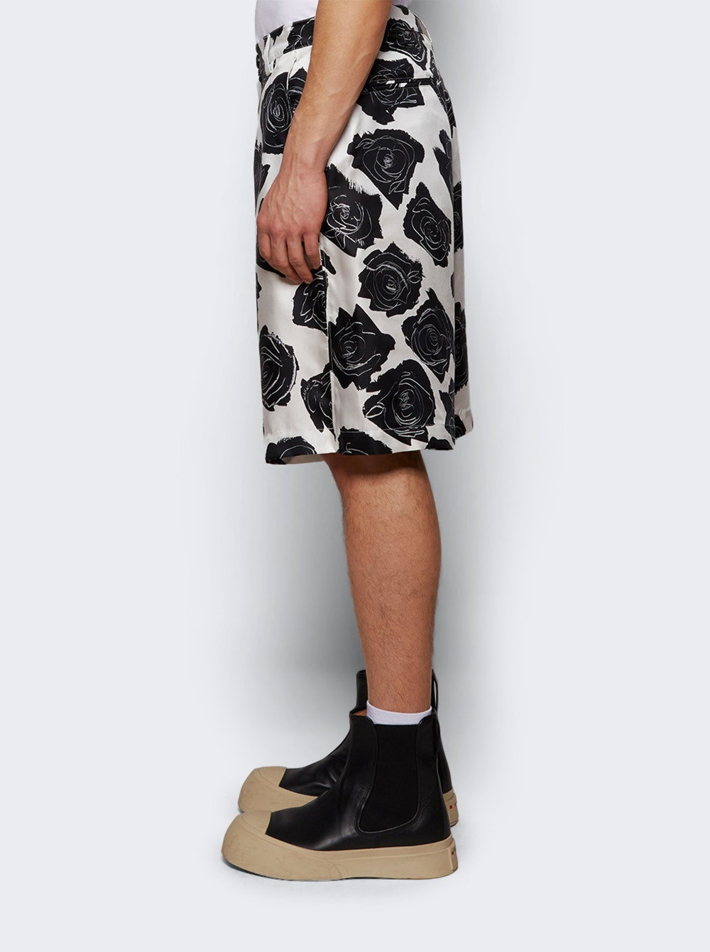 Silk Shorts Lily White And Black Flowers - 3
