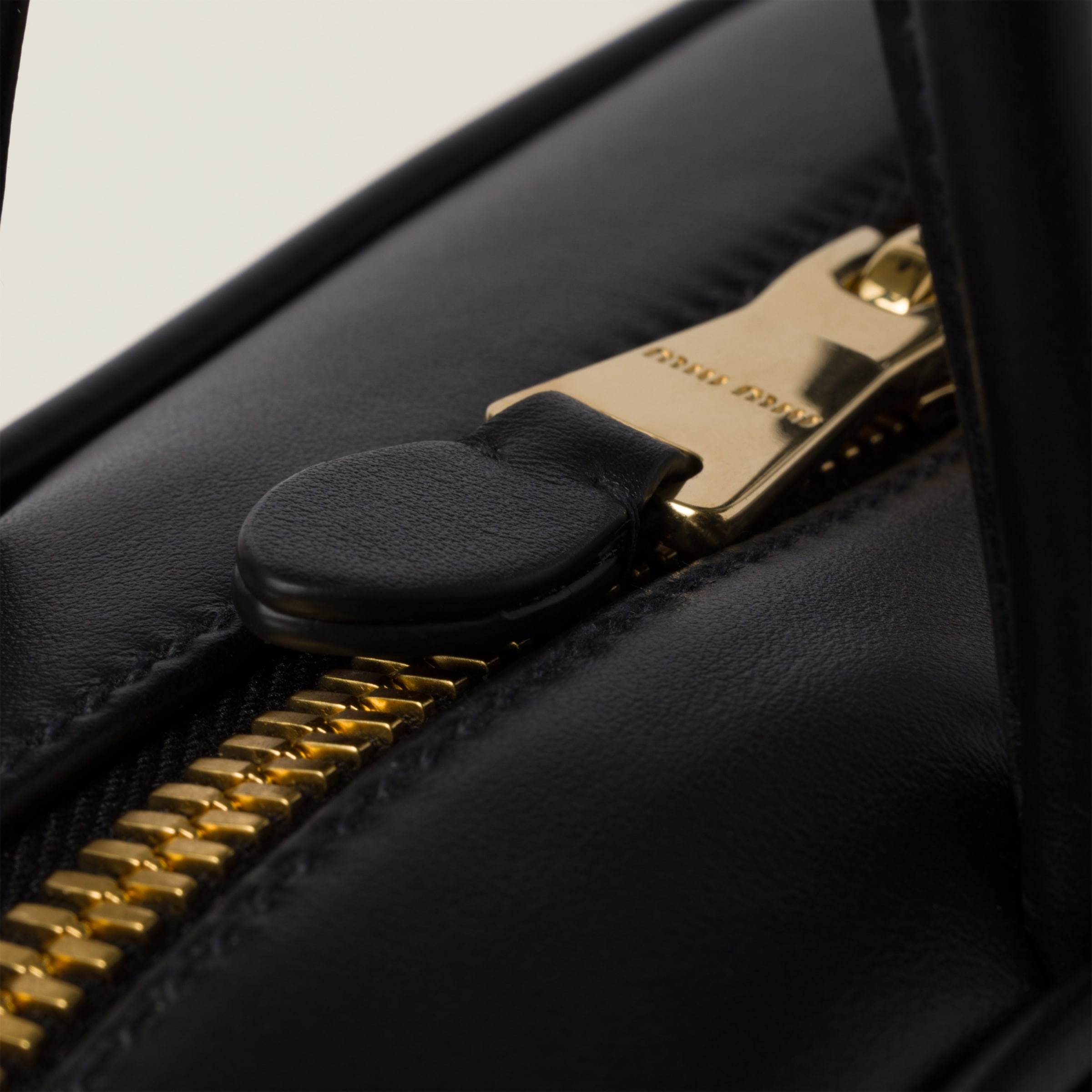 Beau leather top-handle bag - 5