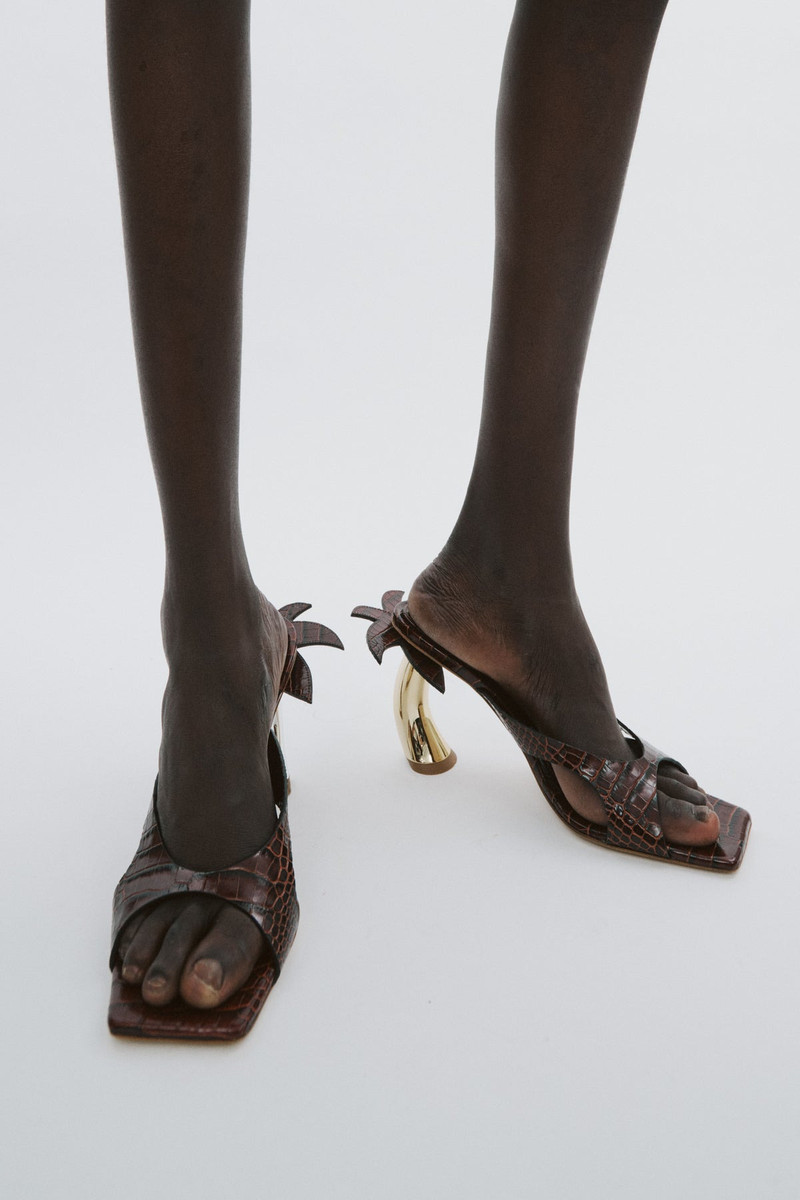 CHIARA BROWN - PRE-ORDER 3