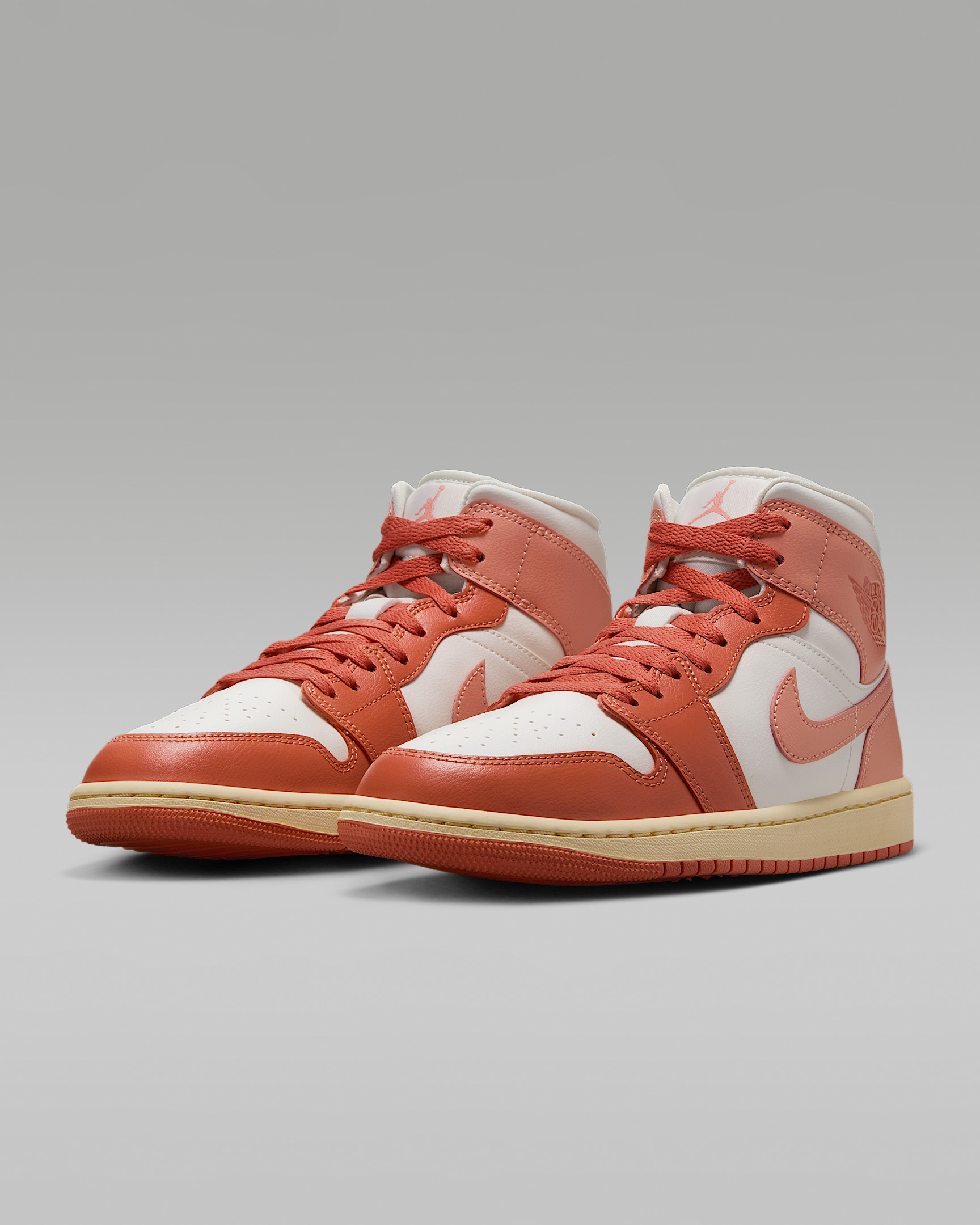 Air Jordan 1 Mid Women's Shoes - 5