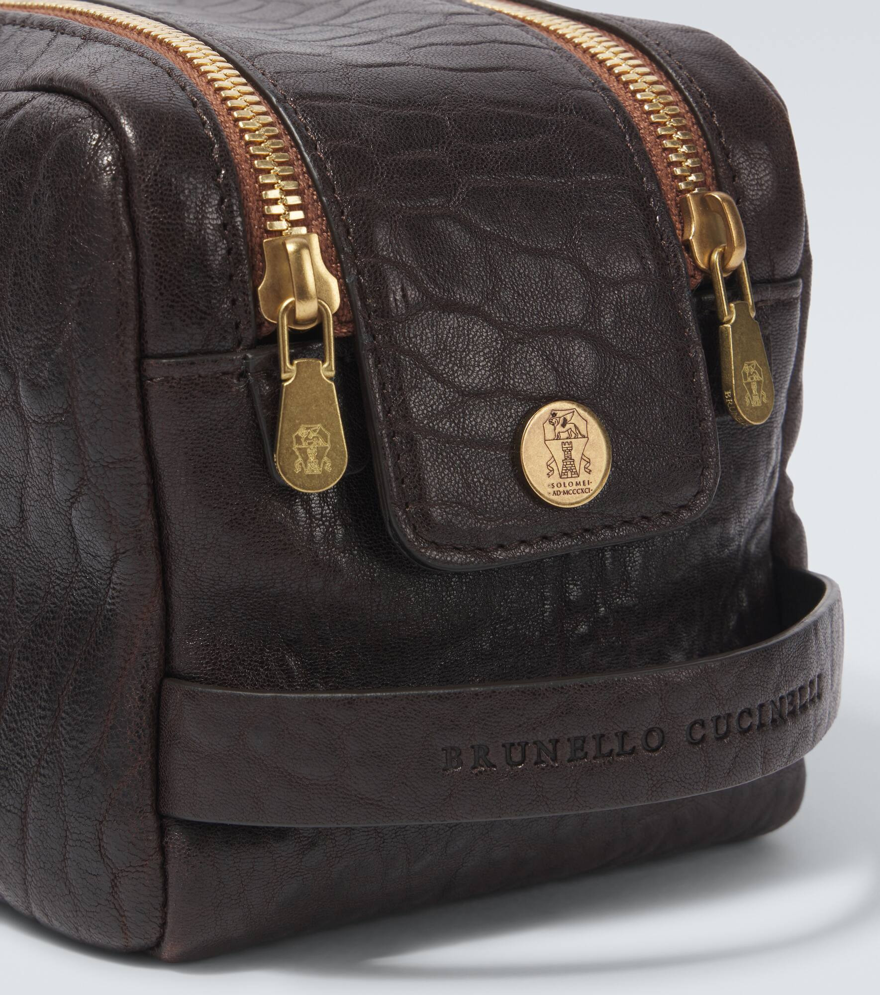 Leather toiletry bag - 6