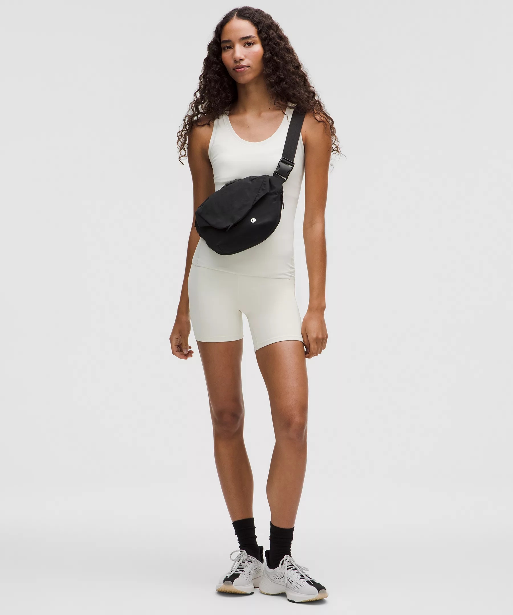 Curved Crossbody Bag with Top Handle 3L - 2