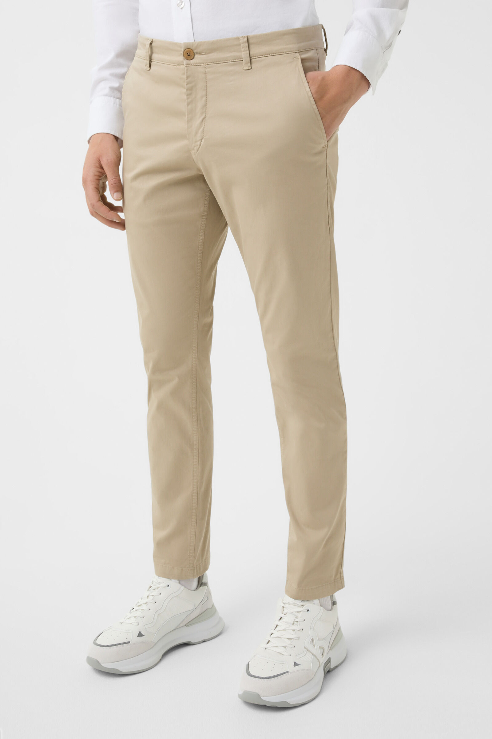 Chinos Nik in Beige - 2