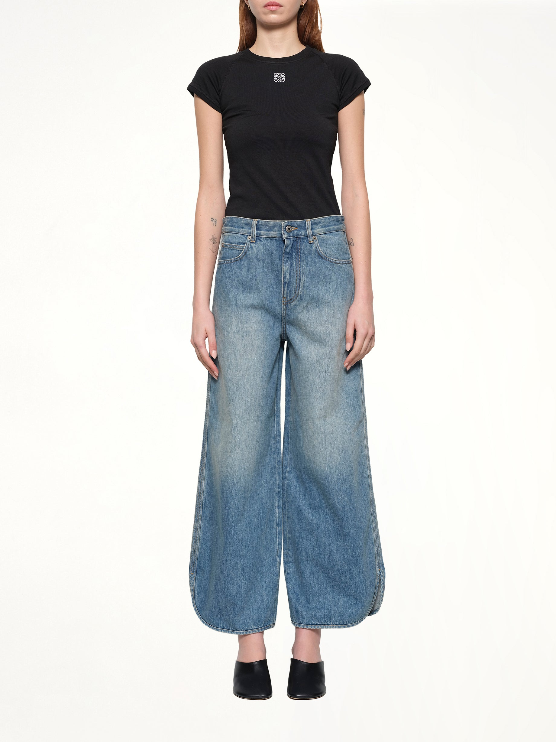 Loose-Leg Jeans AF in Denim Blue - 7