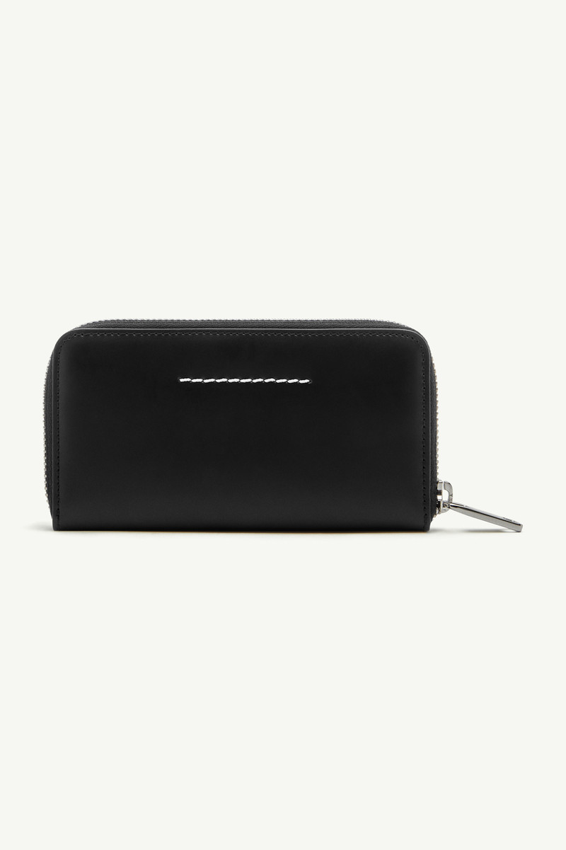 MM6 Maison Margiela Long wallet outlook