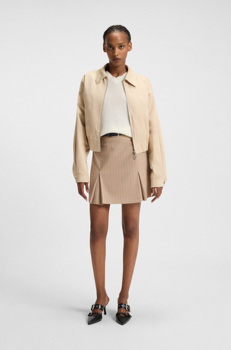 HUGO V-NECK SWEATER IN WOOL WITH LOGO DETAIL outlook