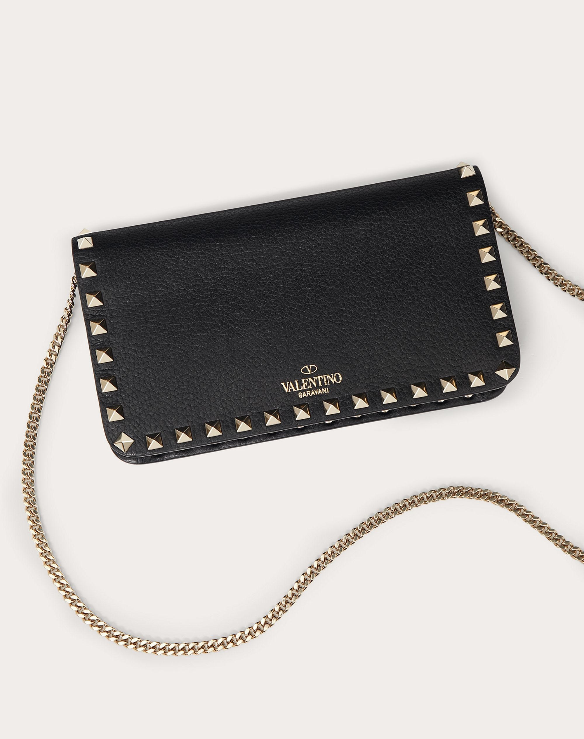 Rockstud Grainy Calfskin Chain Pouch - 3