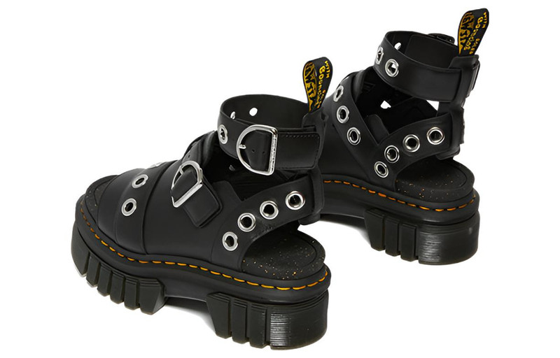 Dr. Martens (WMNS) Dr. Martens Ricki HDW 27401001 outlook