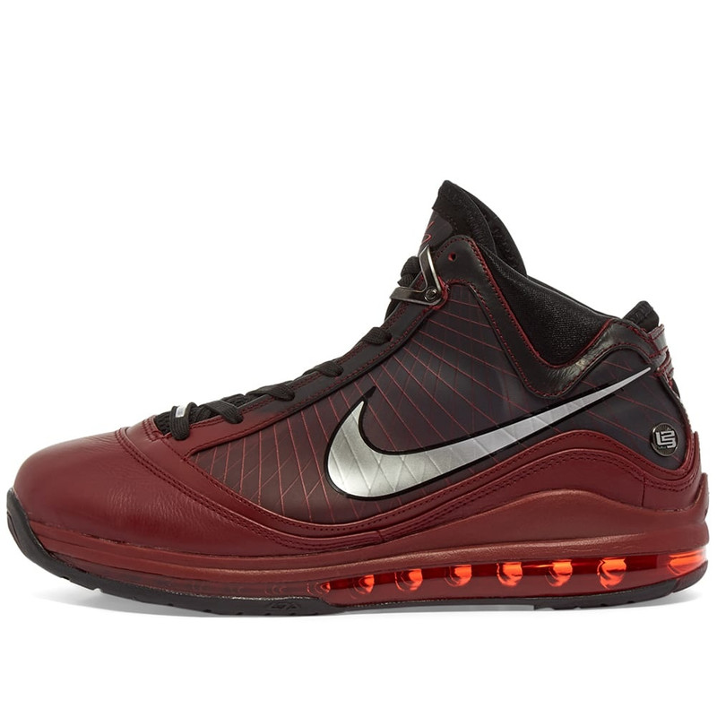 Nike Nike LeBron VII outlook