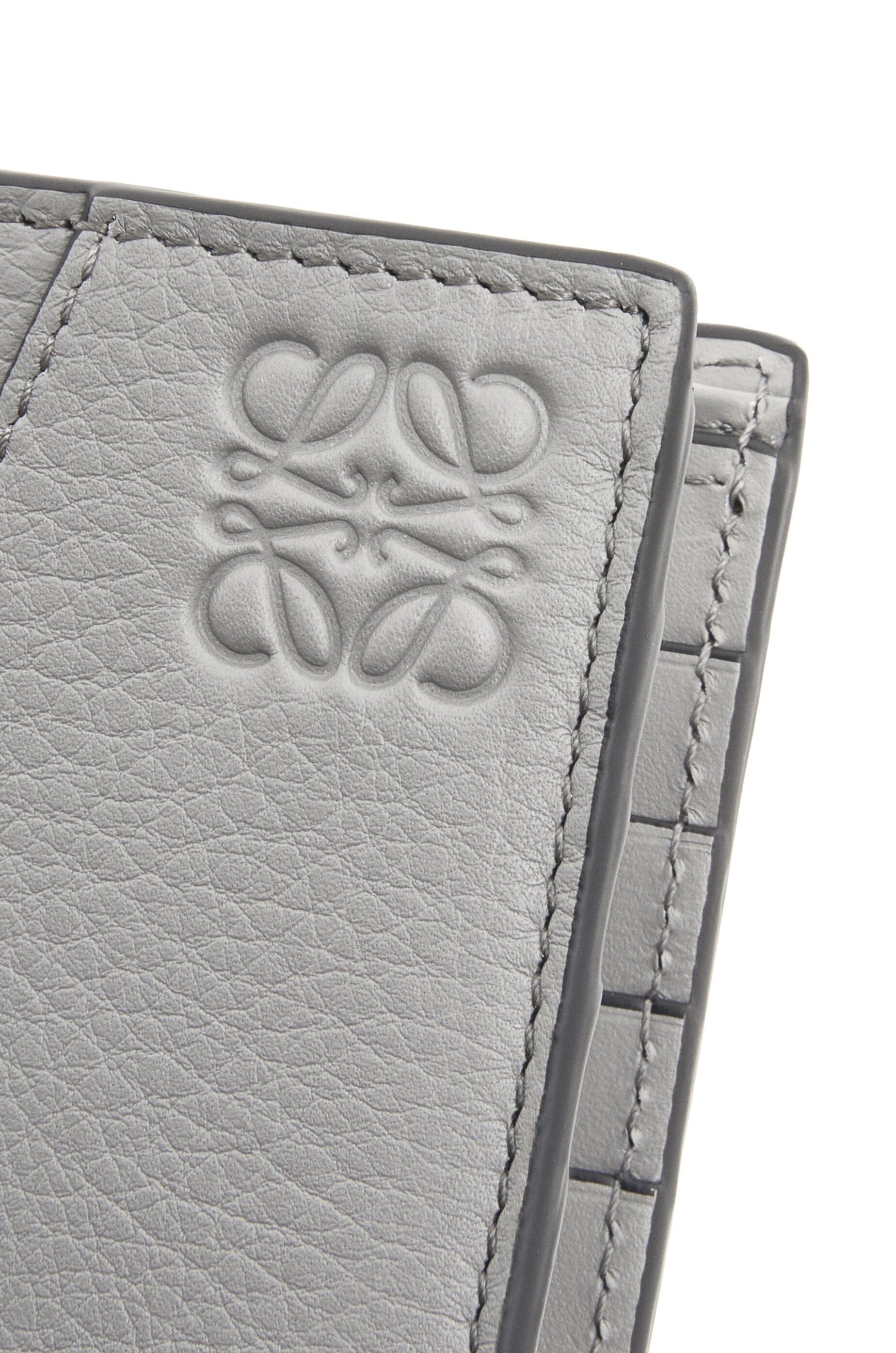 Puzzle bifold wallet in classic calfskin - 5