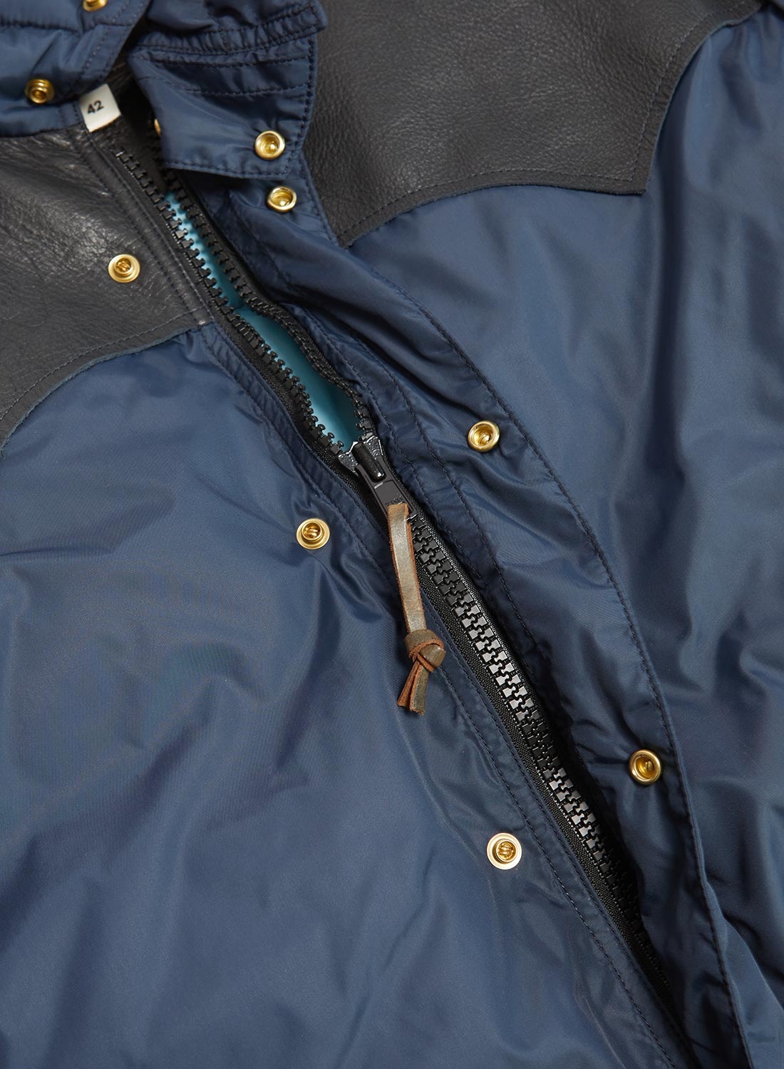 Rocky Mountain Featherbed x Nigel Cabourn Down Short Shell 1969 in Dark Navy - 10