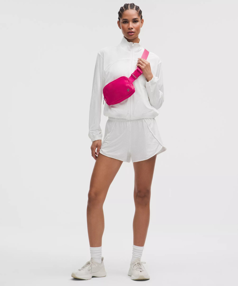 lululemon Everywhere Belt Bag 1L outlook