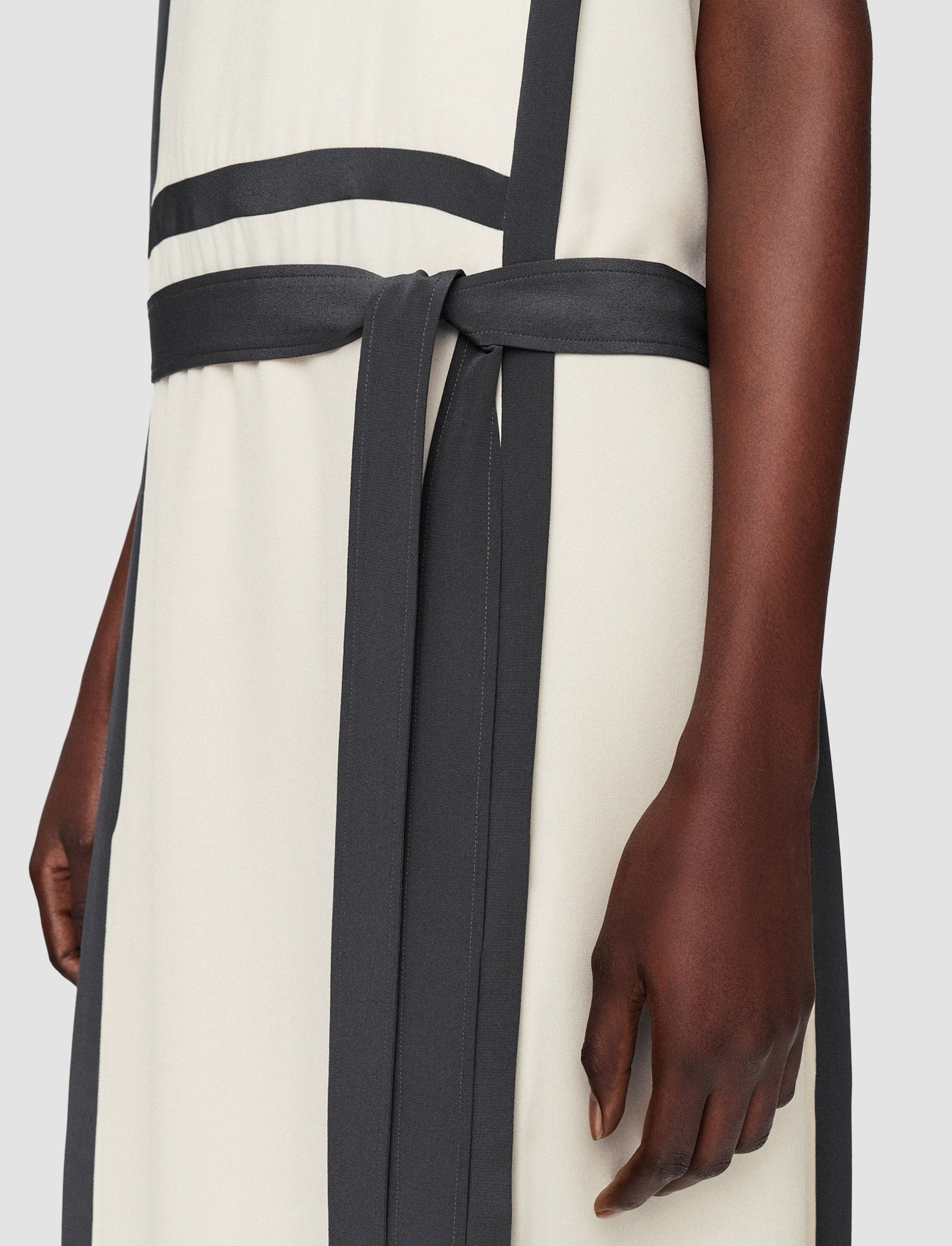 Heavy Silk Crepe Animation Muguet Dress - 4