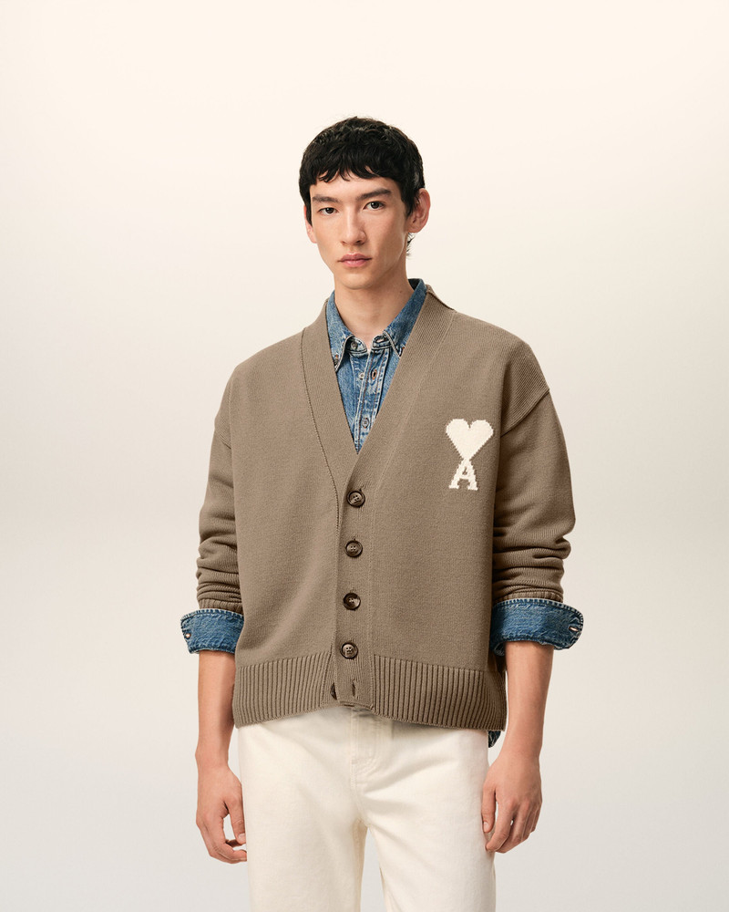 AMI Paris BEIGE WOOL AMI DE COEUR CARDIGAN outlook