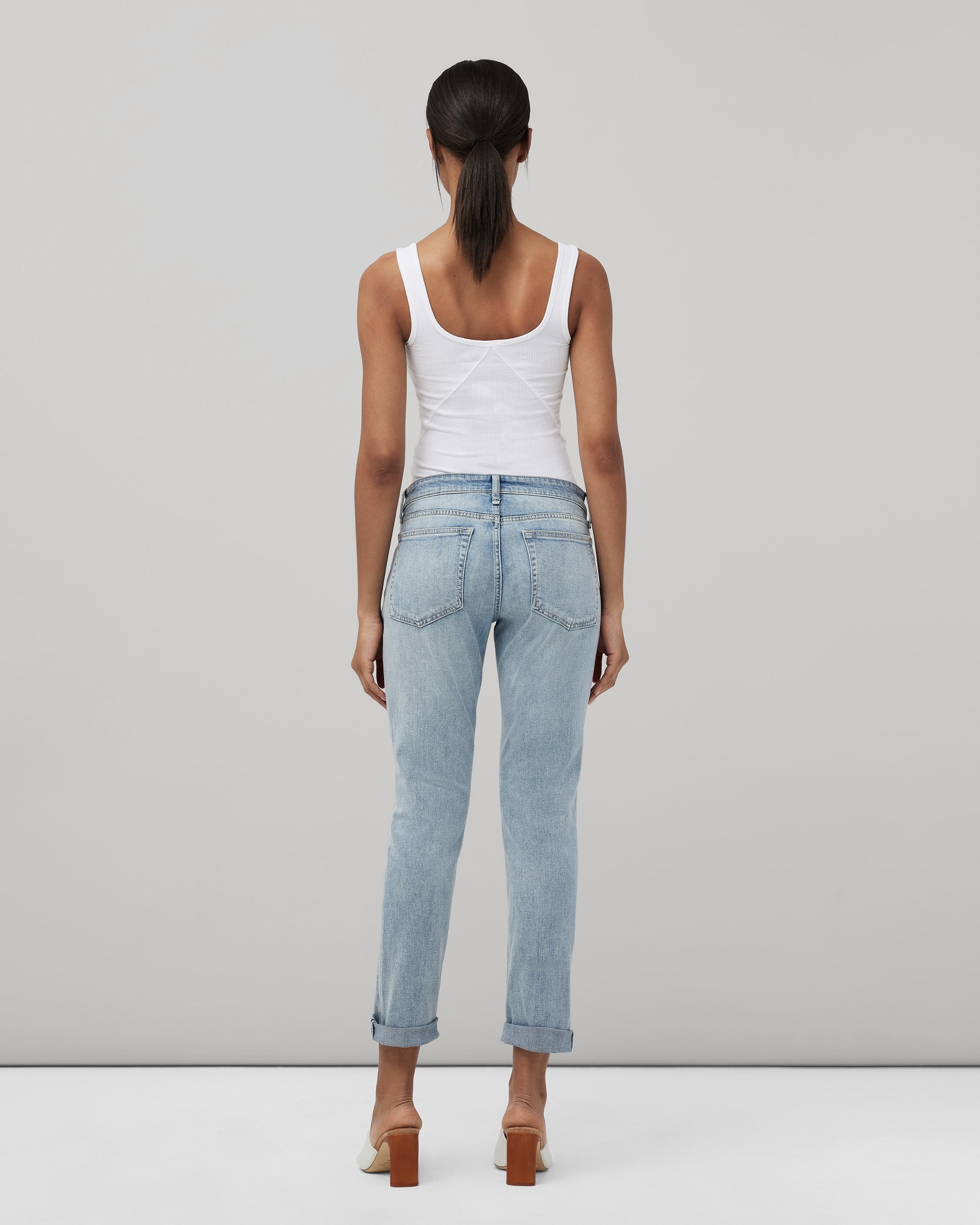 Dre Boyfriend - White Haven
Low-Rise Stretch Jean - 5