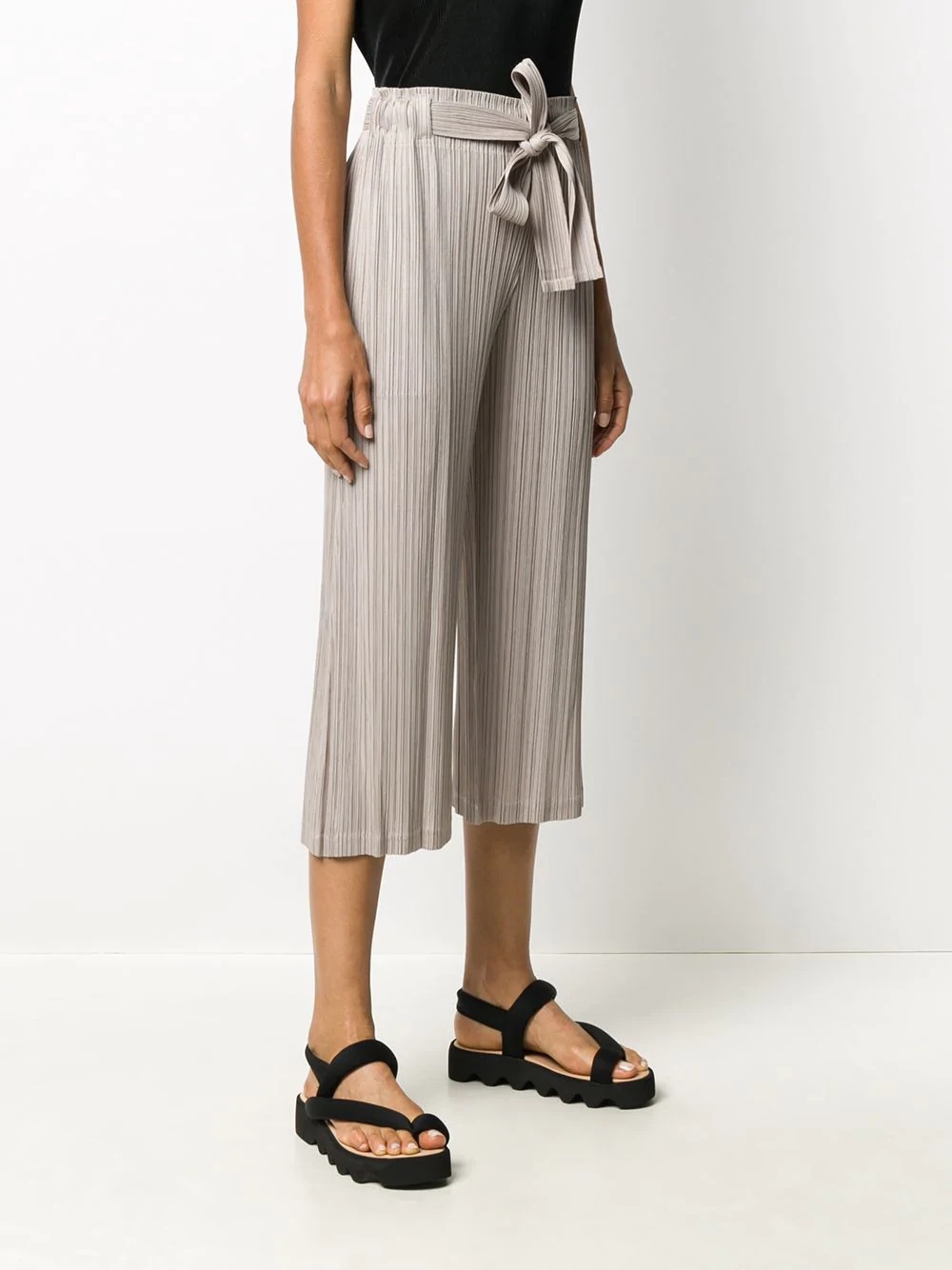 cropped micro-pleated trousers - 3