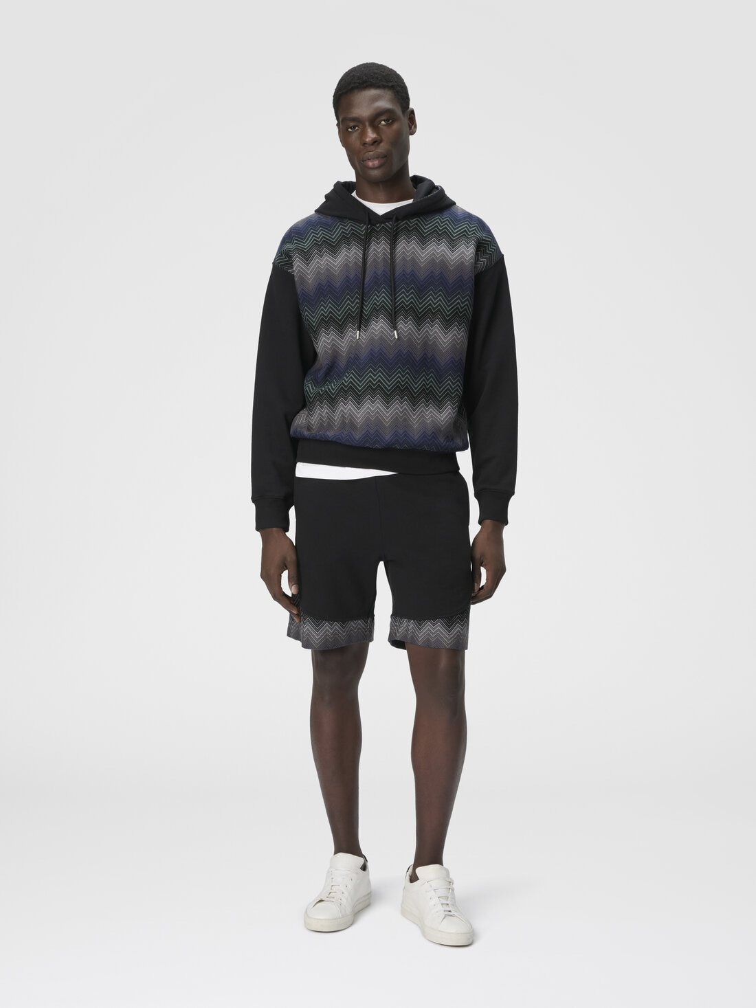 Hoodie with zigzag insert - 2