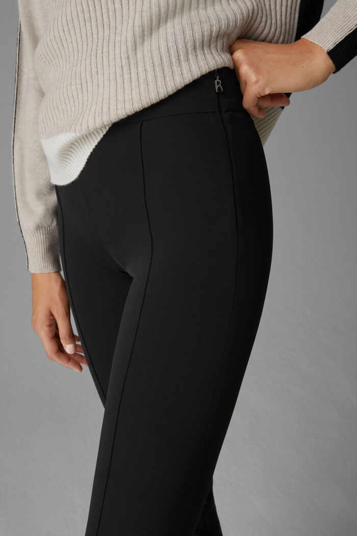 Tatiana Stretch pants in Black - 5