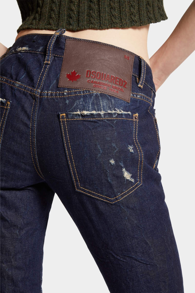 DARK CRINKLE WASH MEDIUM WAIST JENNIFER JEANS 6