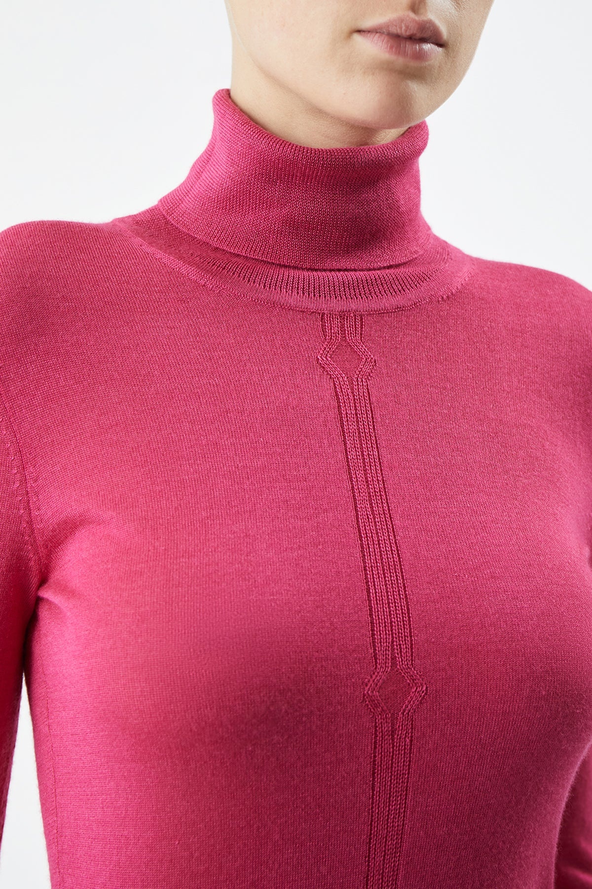 Steinem Turtleneck Sweater in Silk Cashmere - 5
