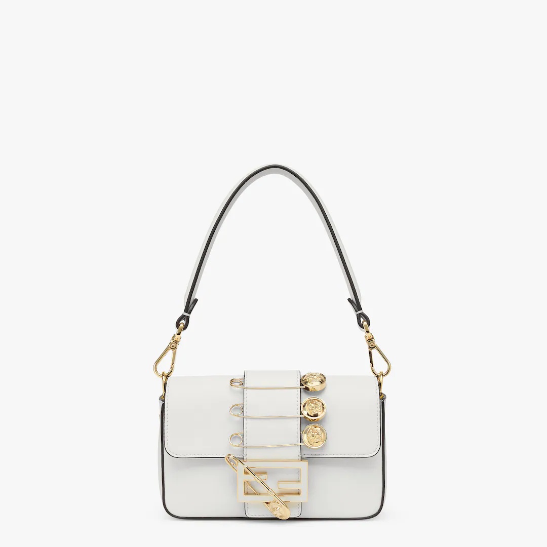 Fendace White leather  bag - 1