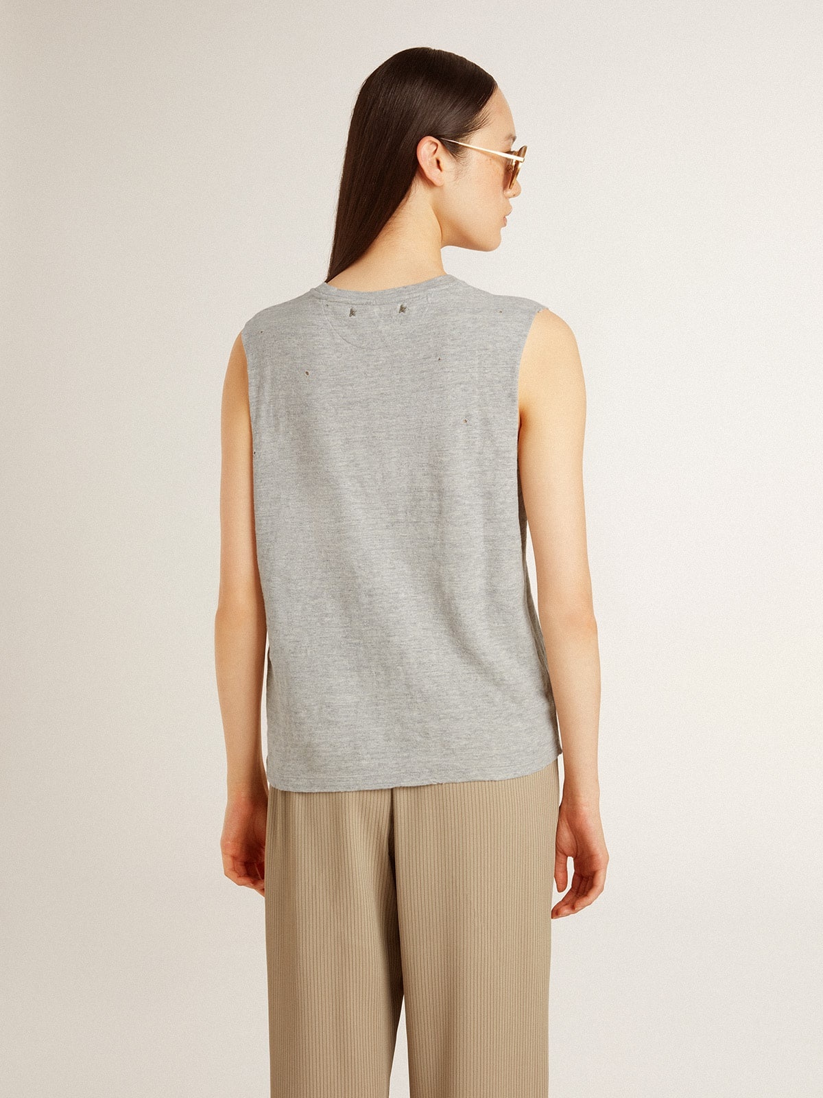 Women's gray sleeveless T-shirt with yellow print - 4