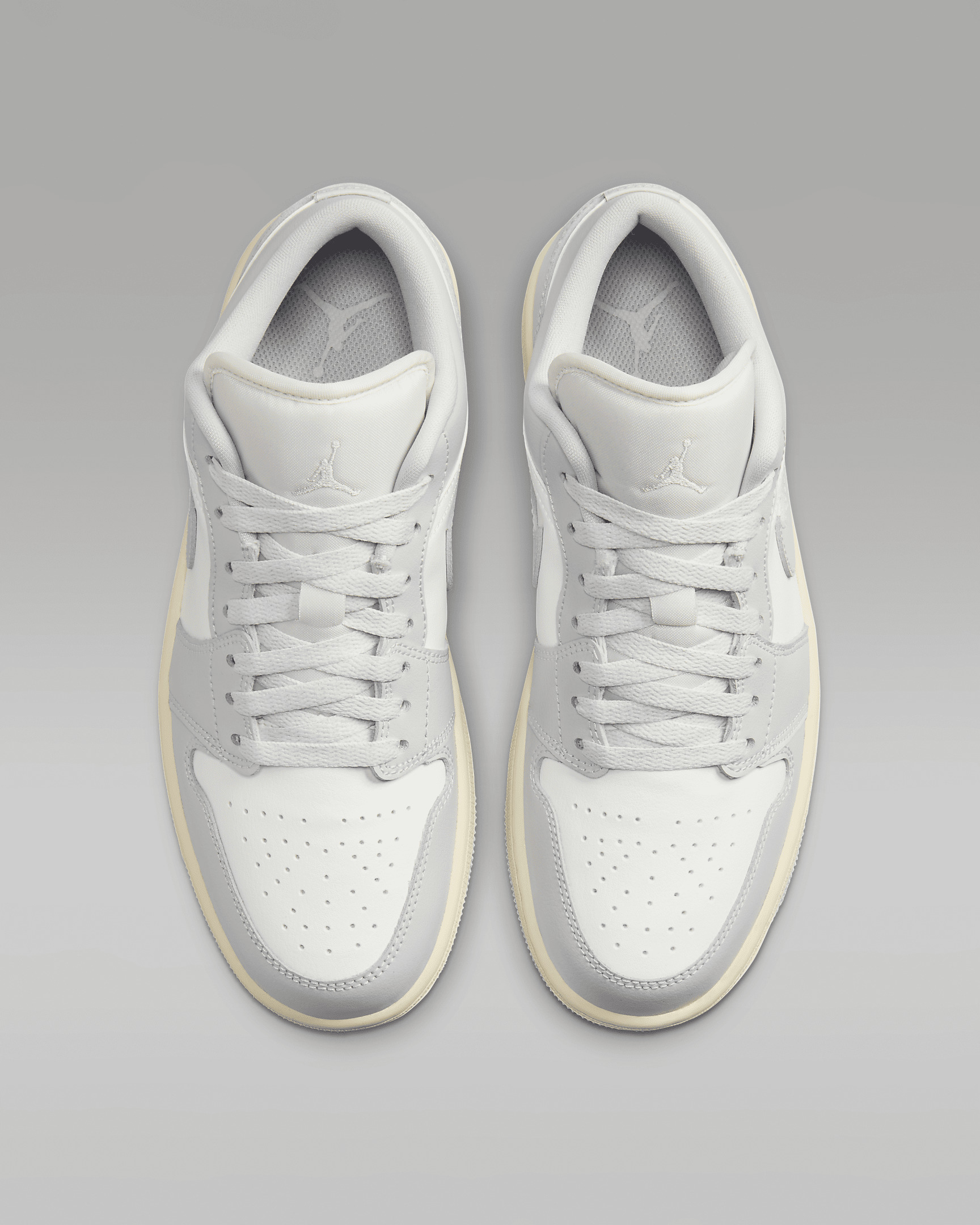 Air Jordan 1 Low Women's Shoes - 4