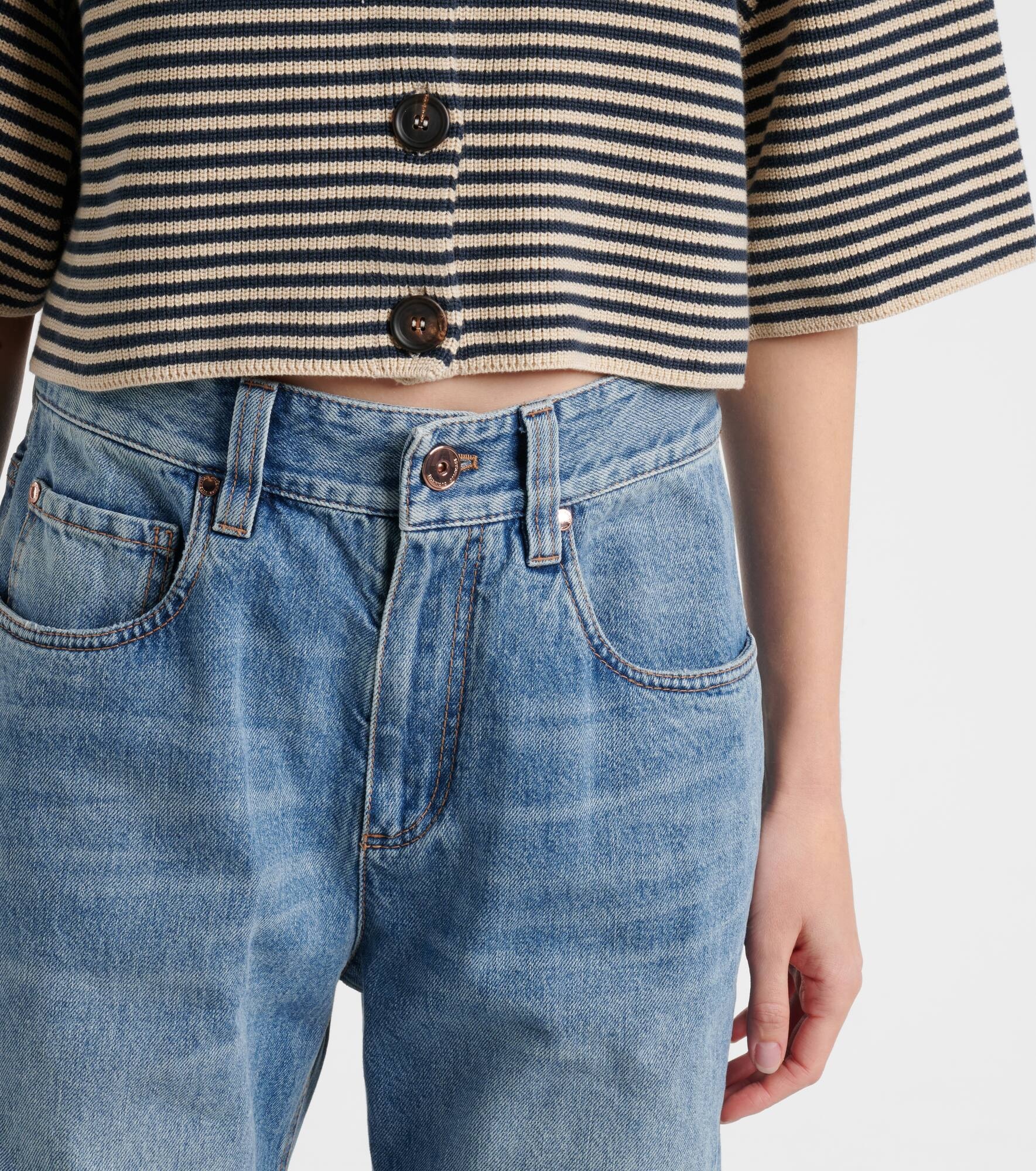 Mid-rise straight jeans - 4