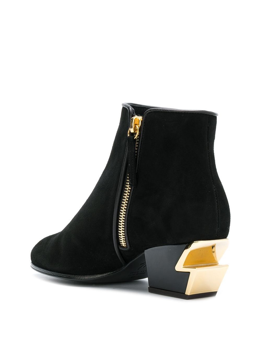 round toe boots - 3