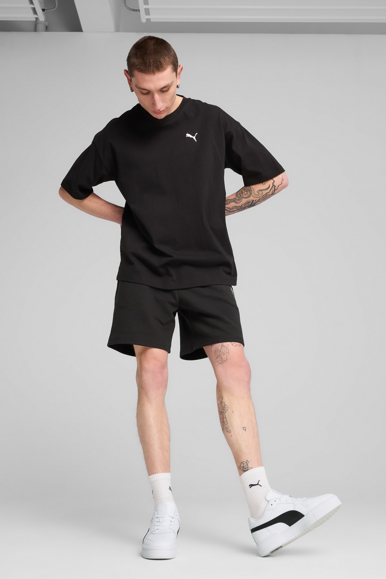 WARDROBE ESSENTIALS Men's Relaxed 7" Shorts - 5