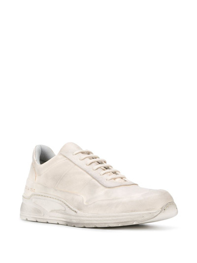 Common Projects dirty white sneakers outlook