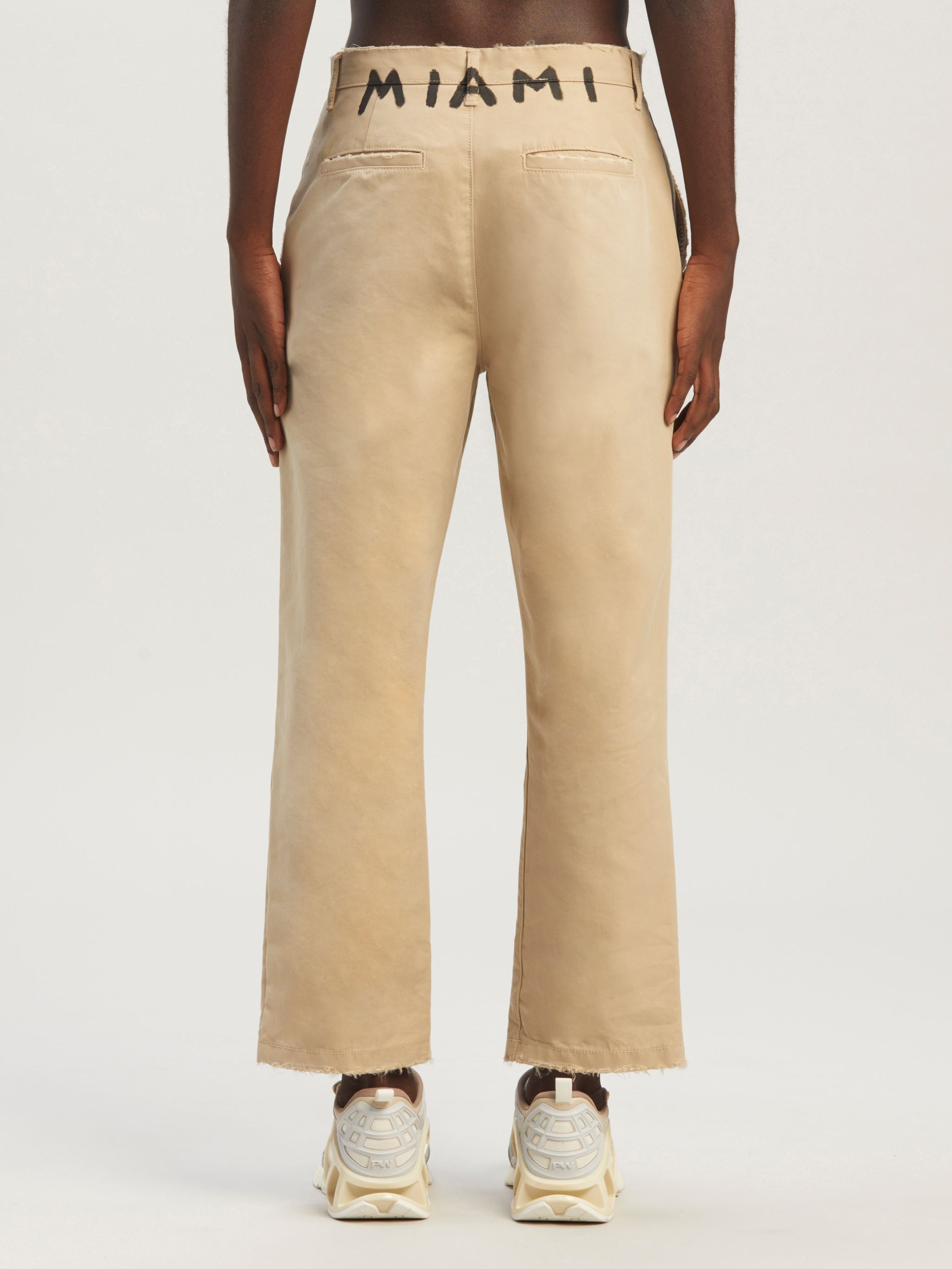 Seasonal Logo Chino Pants - 5