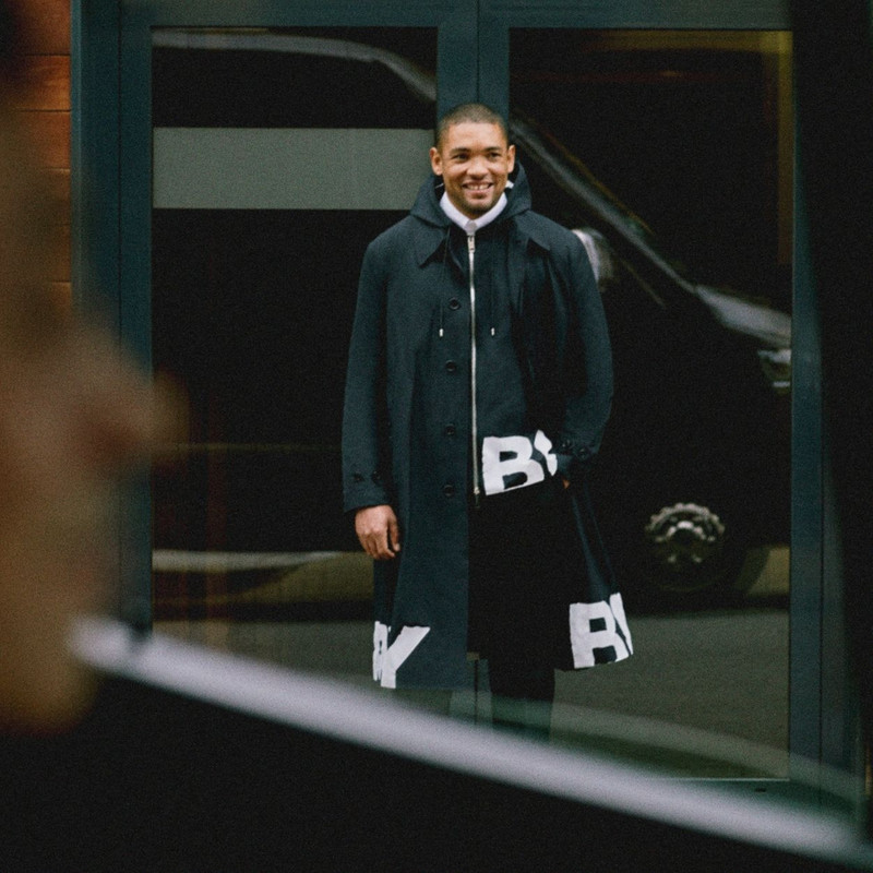 Classic Fit Wool Suit 12