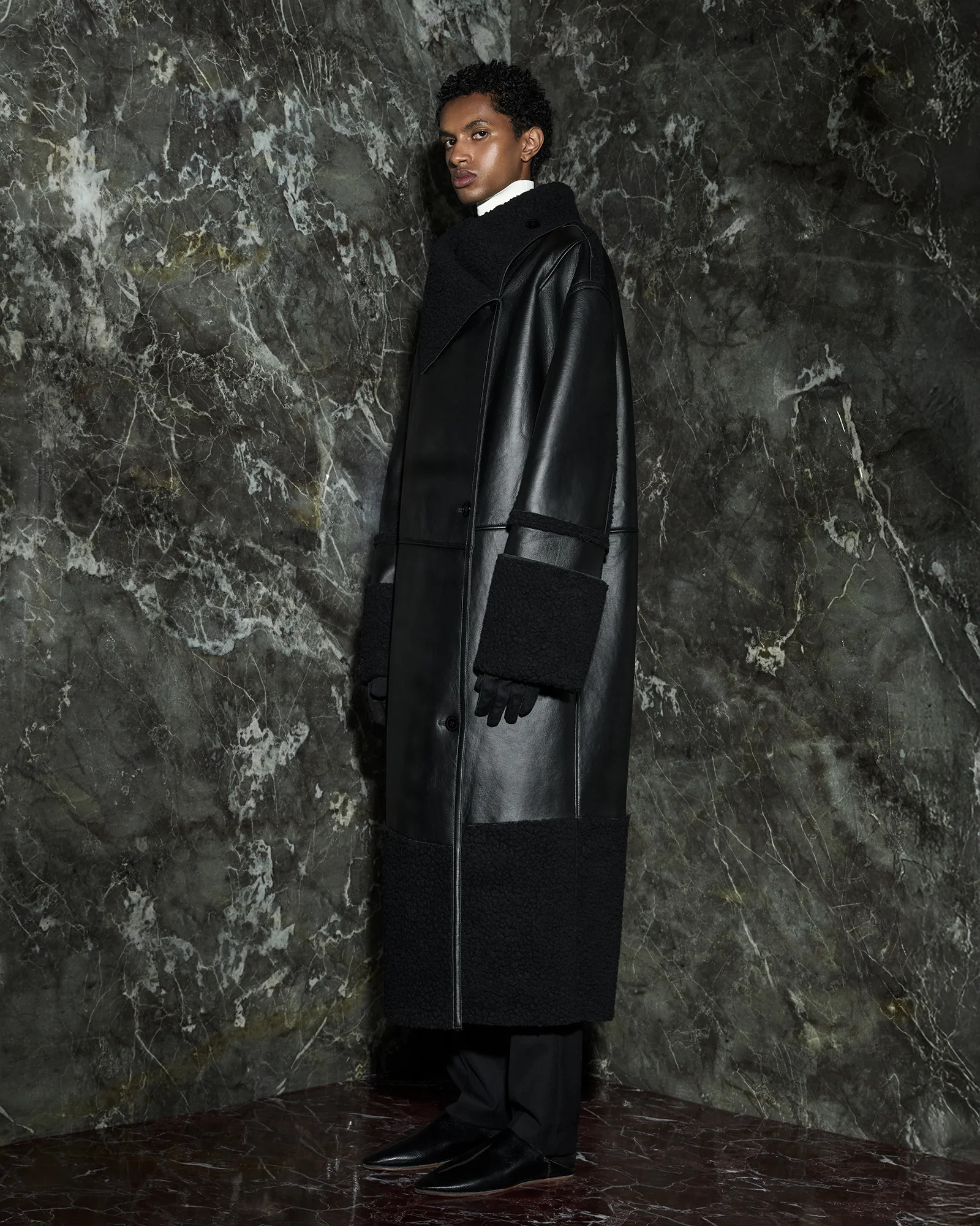 LONG SHEARLING COAT BLACK - 5