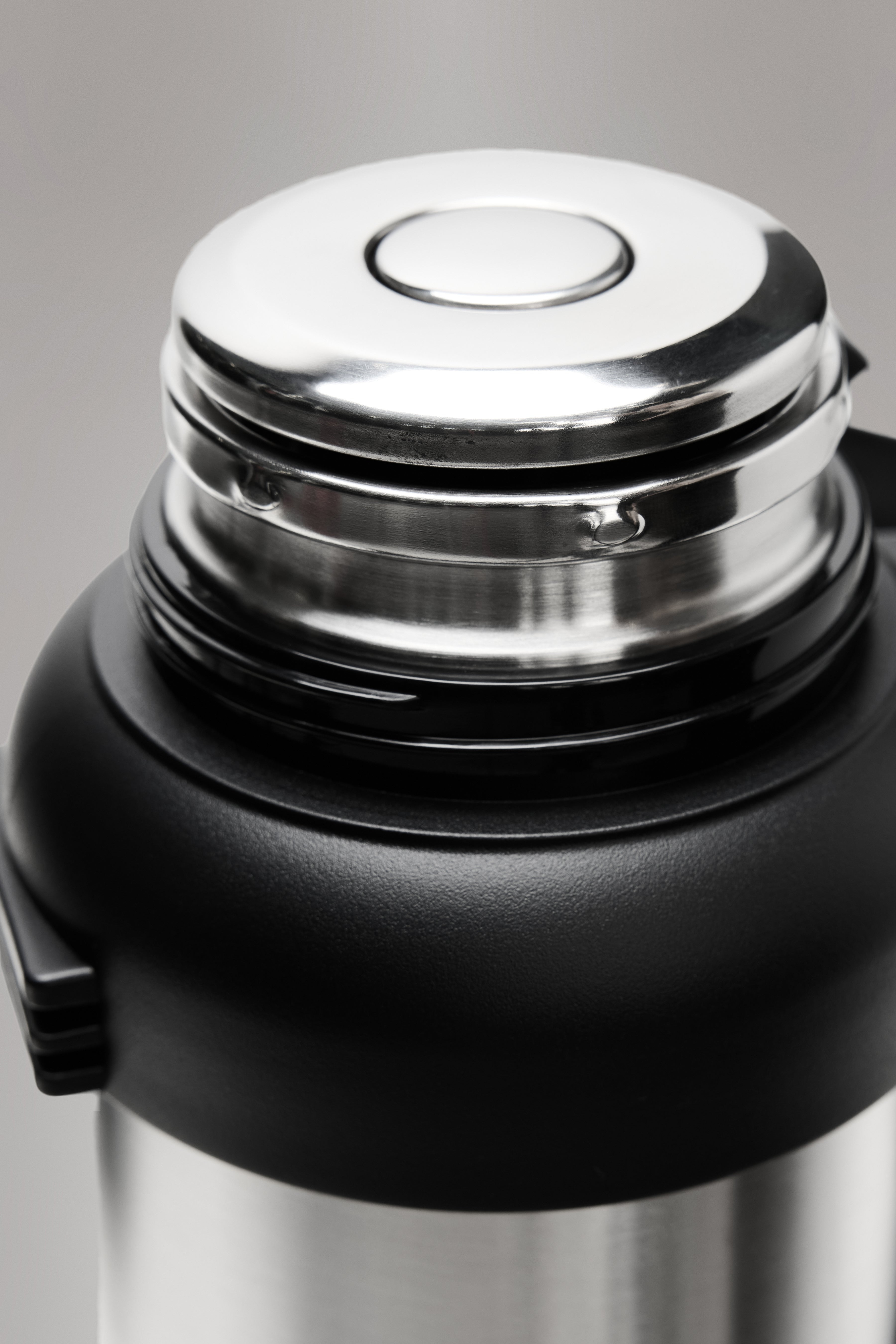 Stainless Steel Tumbler Vacuum Flask 1300ml - 4